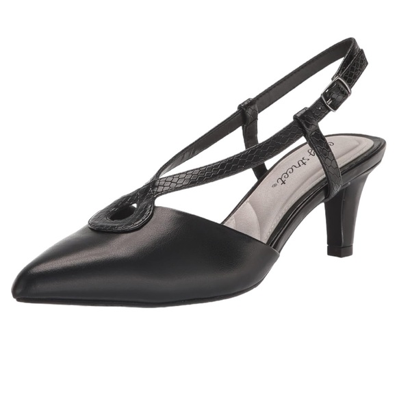 NEW Easy Street Finesse Pumps / Heels - Women's Size 8 - Picture 3 of 9